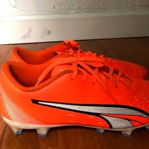 ULTRA Play FG/AG Men's Soccer Cleat